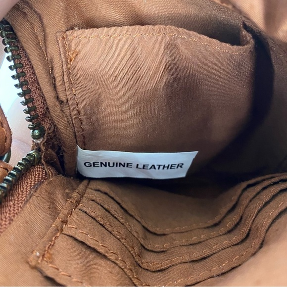 Marta Ponti genuine leather boho crossbody bag - Picture 9 of 11